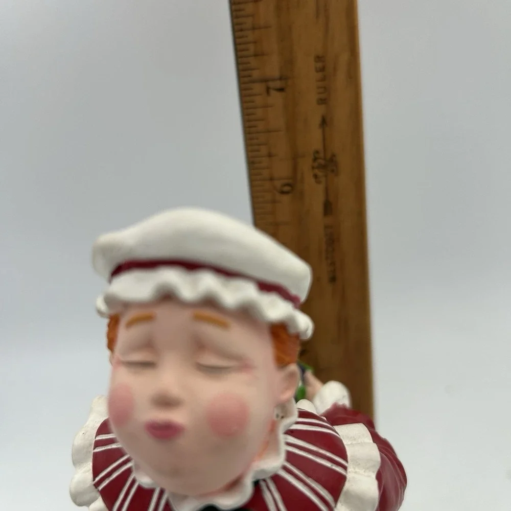 Department 56‎ Mama Figure All Through The House I Saw Mama Kissing Santa Claus